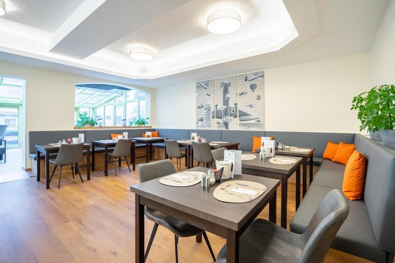 Das Reinisch Hotel - Near Vienna Airport Швехат Экстерьер фото