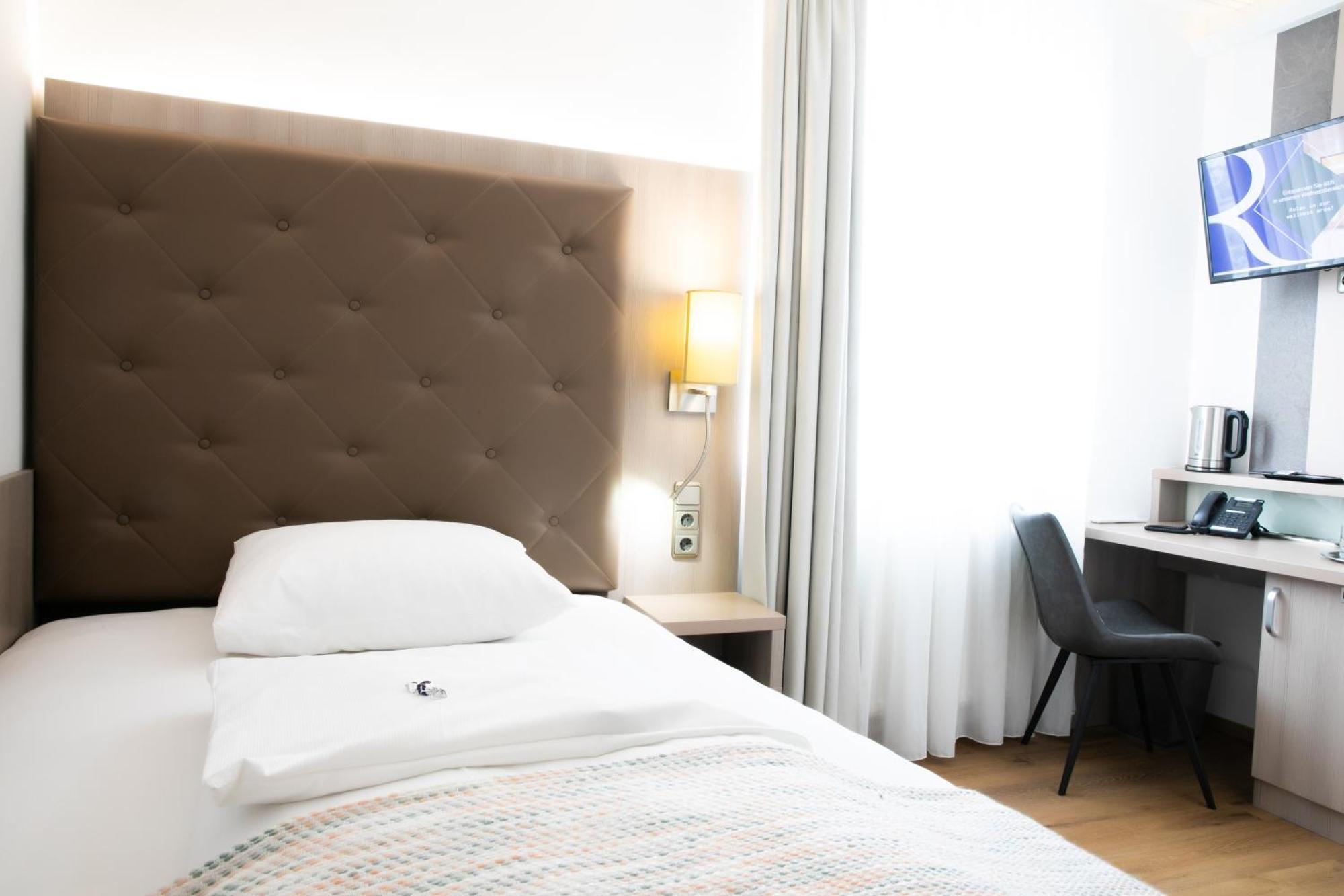 Das Reinisch Hotel - Near Vienna Airport Швехат Экстерьер фото