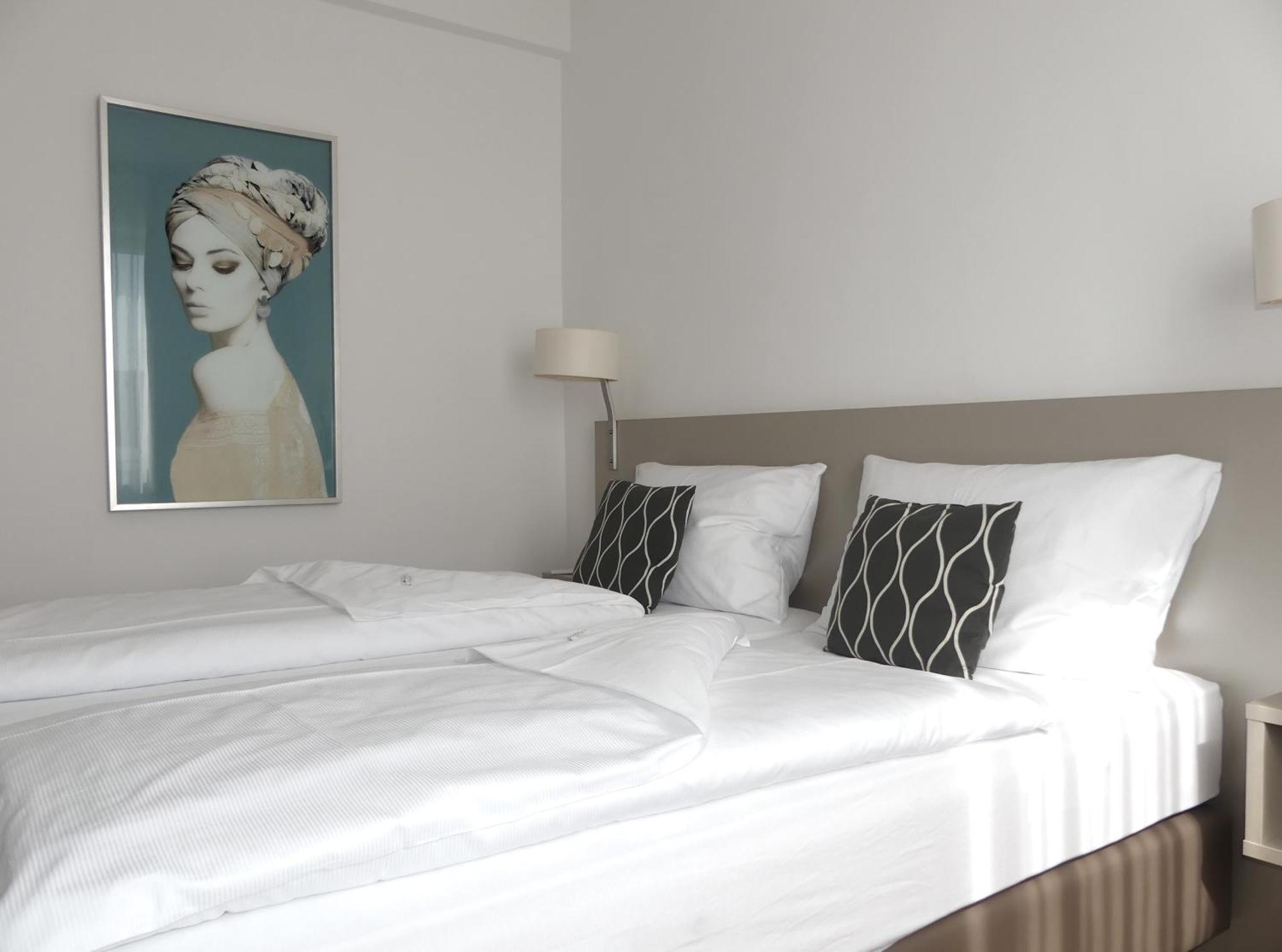 Das Reinisch Hotel - Near Vienna Airport Швехат Экстерьер фото