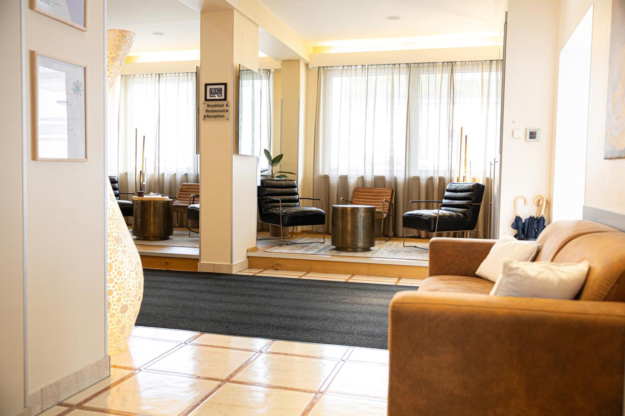 Das Reinisch Hotel - Near Vienna Airport Швехат Экстерьер фото