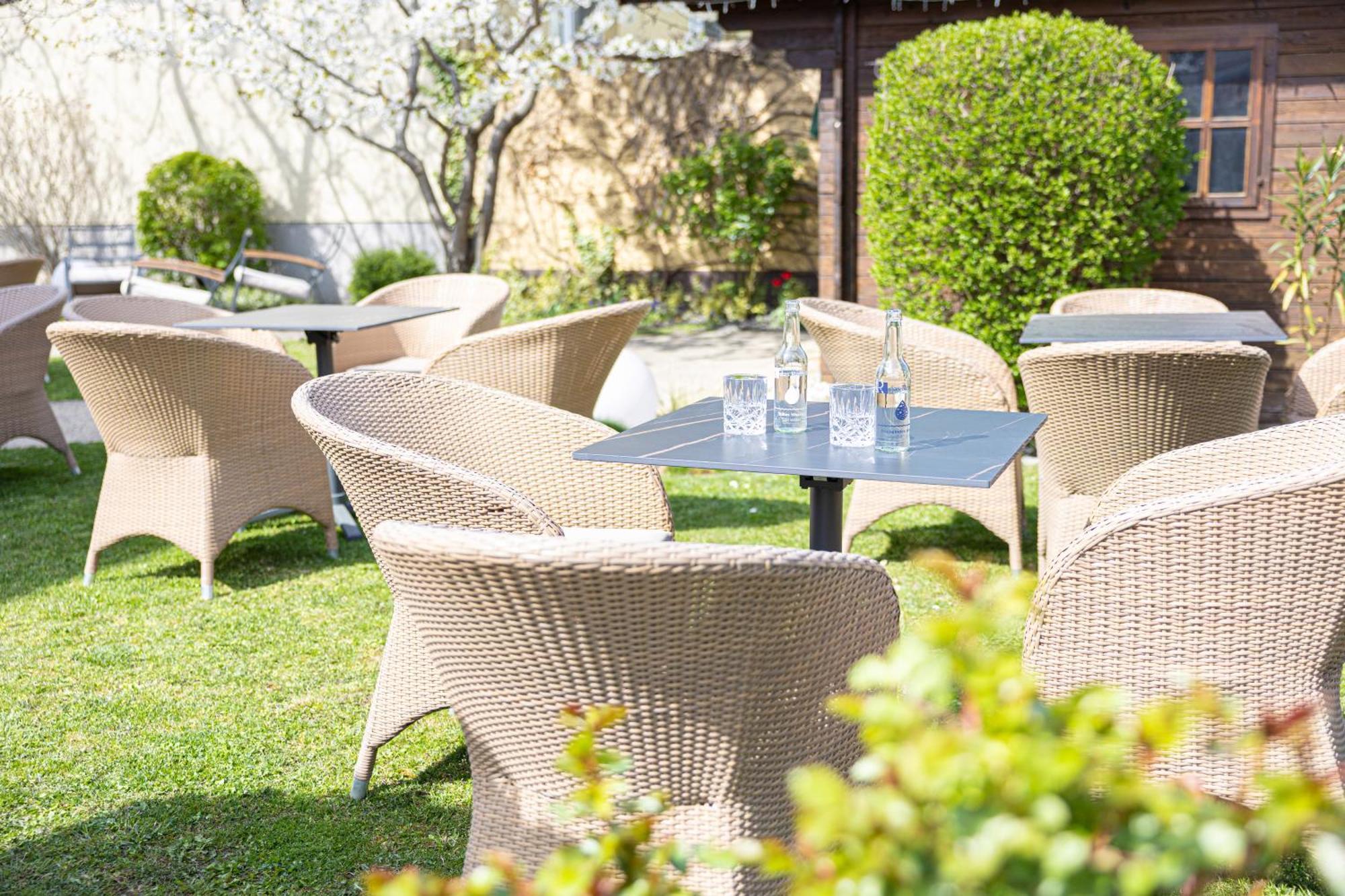 Das Reinisch Hotel - Near Vienna Airport Швехат Экстерьер фото